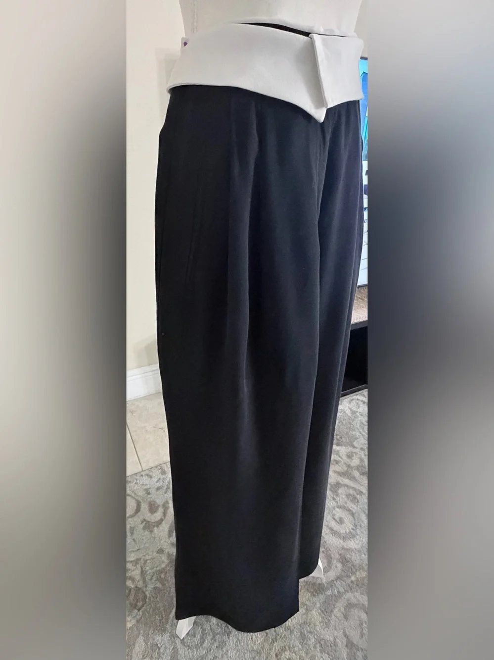 NWT The Noli Shop Soho Fold Over Trouser Black White Wide Leg Size 4